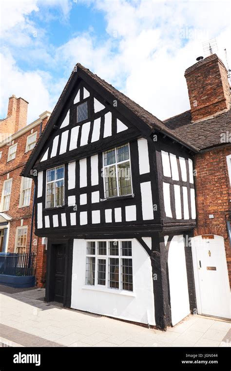 tudor cottage wales